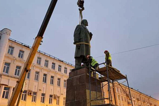 Скульптура Ленина вновь на одноименной площади в Иванове (ФОТО)