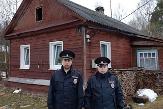 Ивановских полицейских наградят за оперативную ликвидацию очага пожара в частном доме