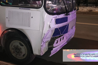В Шуе столкнулись легковушка и пассажирский автобус (ФОТО)