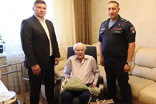 101 год исполнился ивановцу Владимиру Васильевичу Коробочкину   