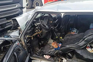 Из искореженного в результате ДТП в Лежневском районе автомобиля извлекали водителя при помощи спецсредства (ФОТО)